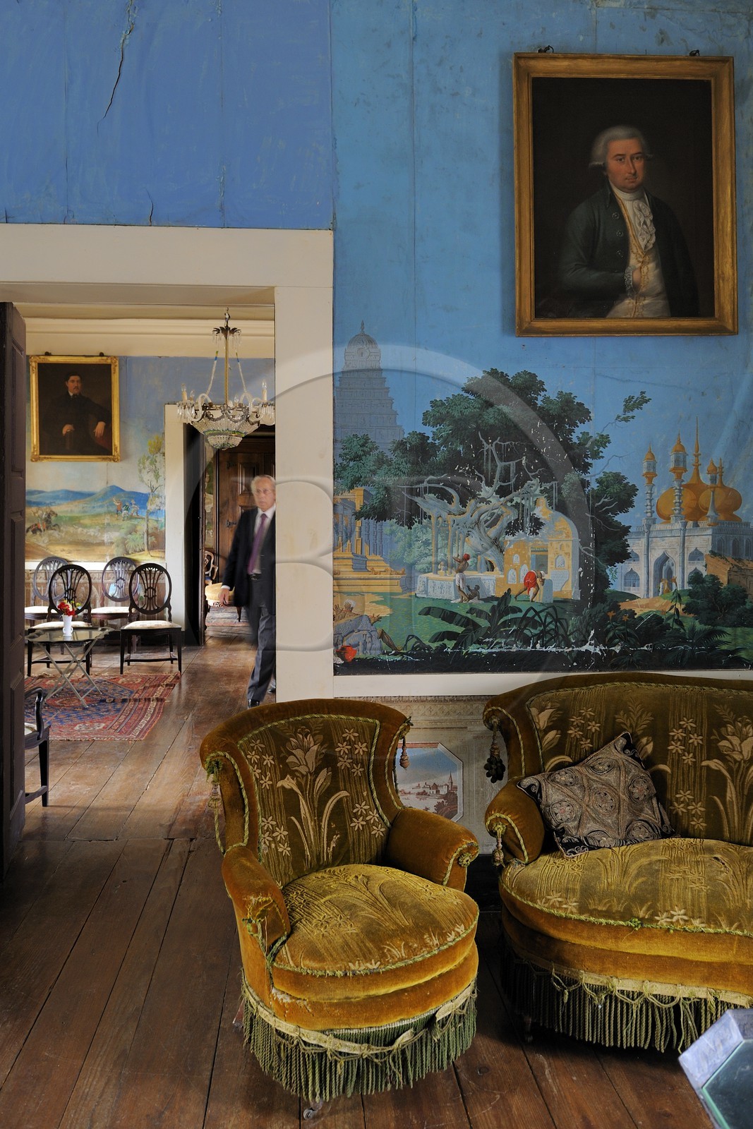 Portugal, Minho region, Guimaraes, Casa de Sezim, winery and hotel, the living room decorated with the original wallpaper (1850) of the manufacture Jean Zuber from Rixheim in Alsace