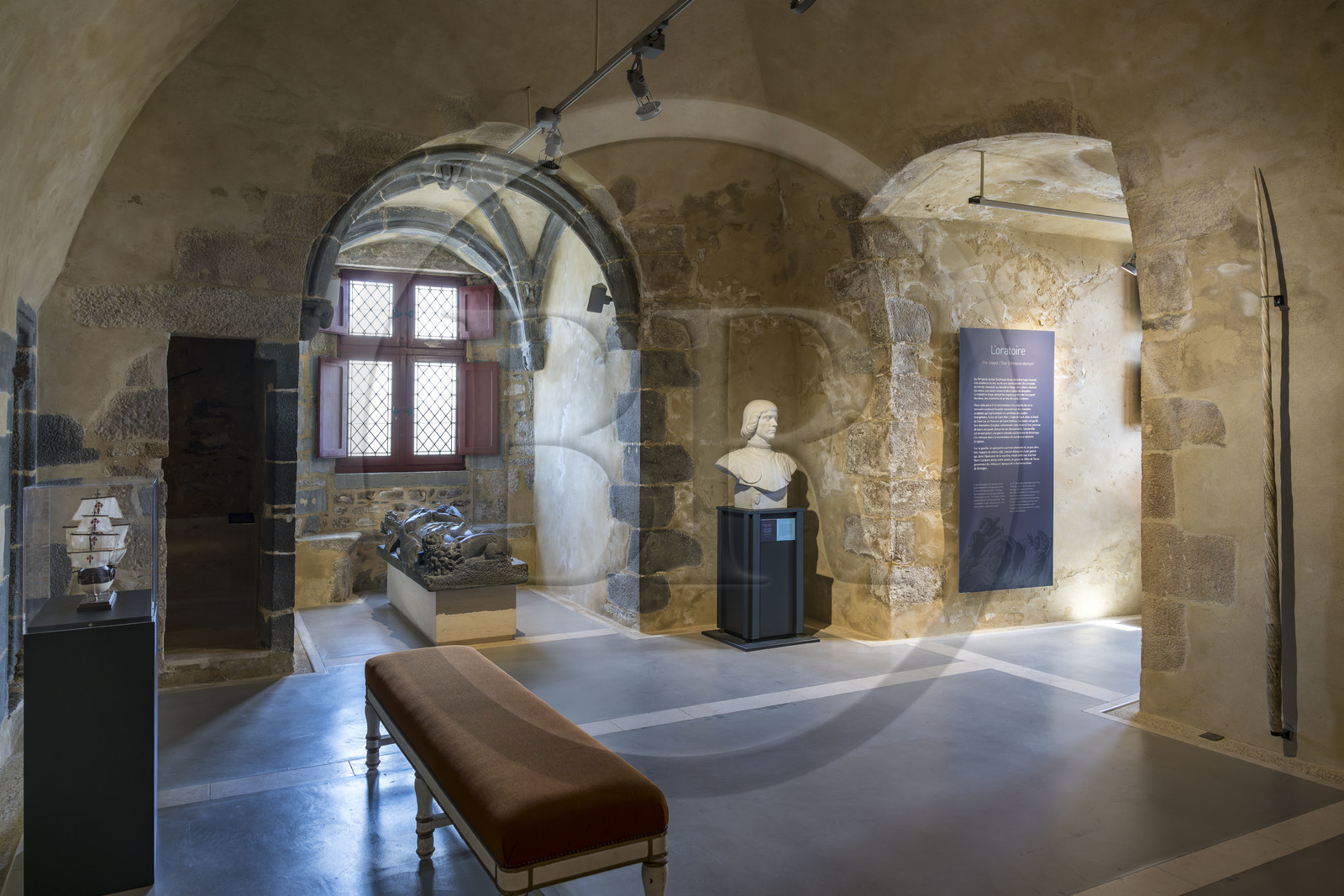 France, Finistère, Brest, the National Maritime Museum in the castle, recumbent figure of Gilles de Texue (1478-1514) equerry of the Queen of Brittany who was governor of the castle of Brest, narwhal tooth horn on the right