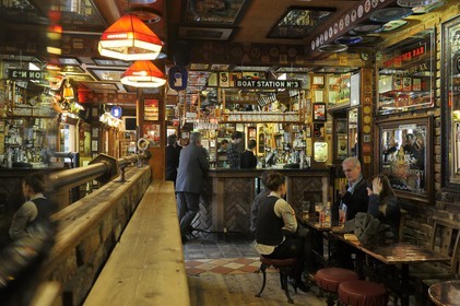 Royaume-Uni, Irlande du Nord, Belfast, quartier de la cathedrale, le pub traditionnel Duke Of York
