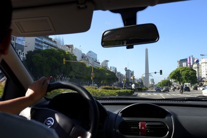 Argentine, Buenos Aires,  l'Obélisque sur l'avenue 9 de Julio, l'avenue la plus large du monde