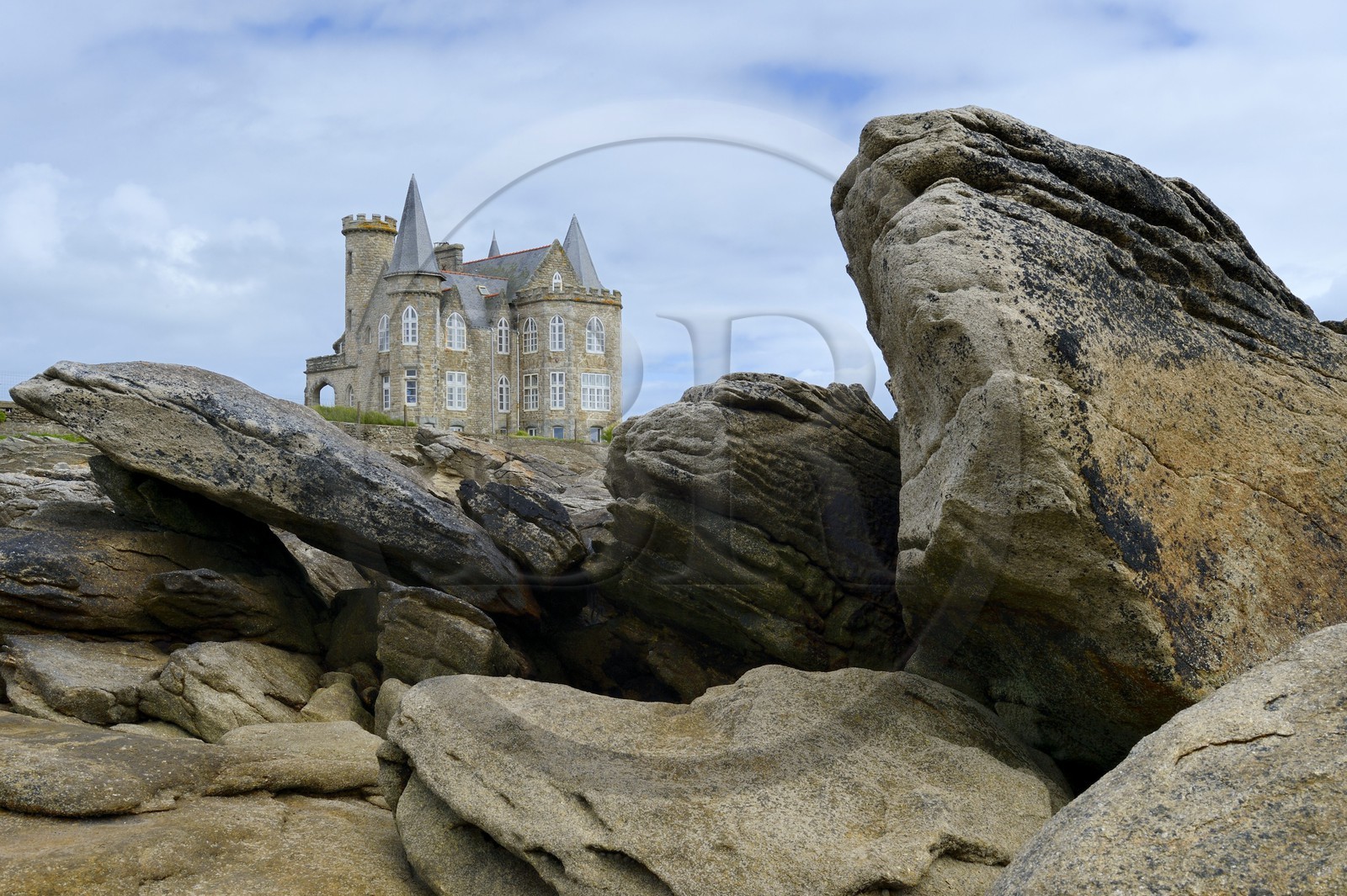 France, Morbihan (56), Presqu'île de Quiberon, situé sur la Pointe de Beg er Lann (ou Pointe de la Lande), le château Turpault marque l'entrée de la côte sauvage