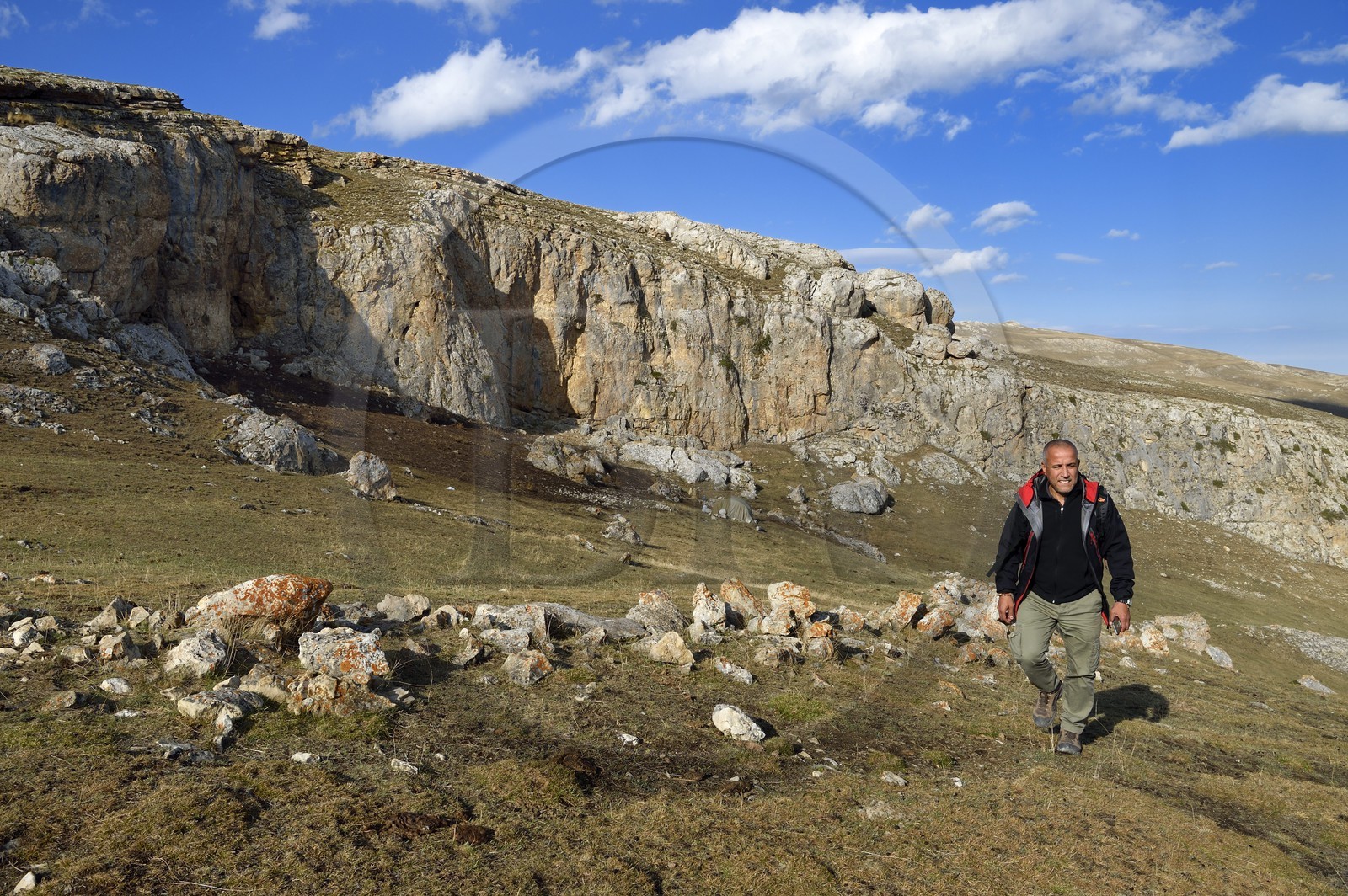 Azerbaijan, Quba (Guba) region, Greater Caucasus mountain range, hiking between the village of Qalaxudat and Giriz