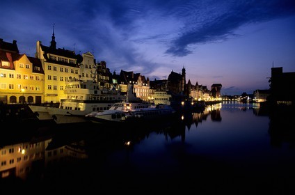 Pologne, Poméranie Orientale, Gdansk, le Long-Quai (Dlugie Pobrzeze) du vieux port