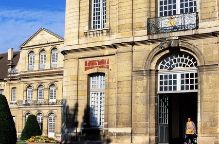 France, Saône-et-Loire (71), Mâconnais, ancienne abbaye de Cluny, anciens bâtiments abbatiaux et école des Arts et Métiers