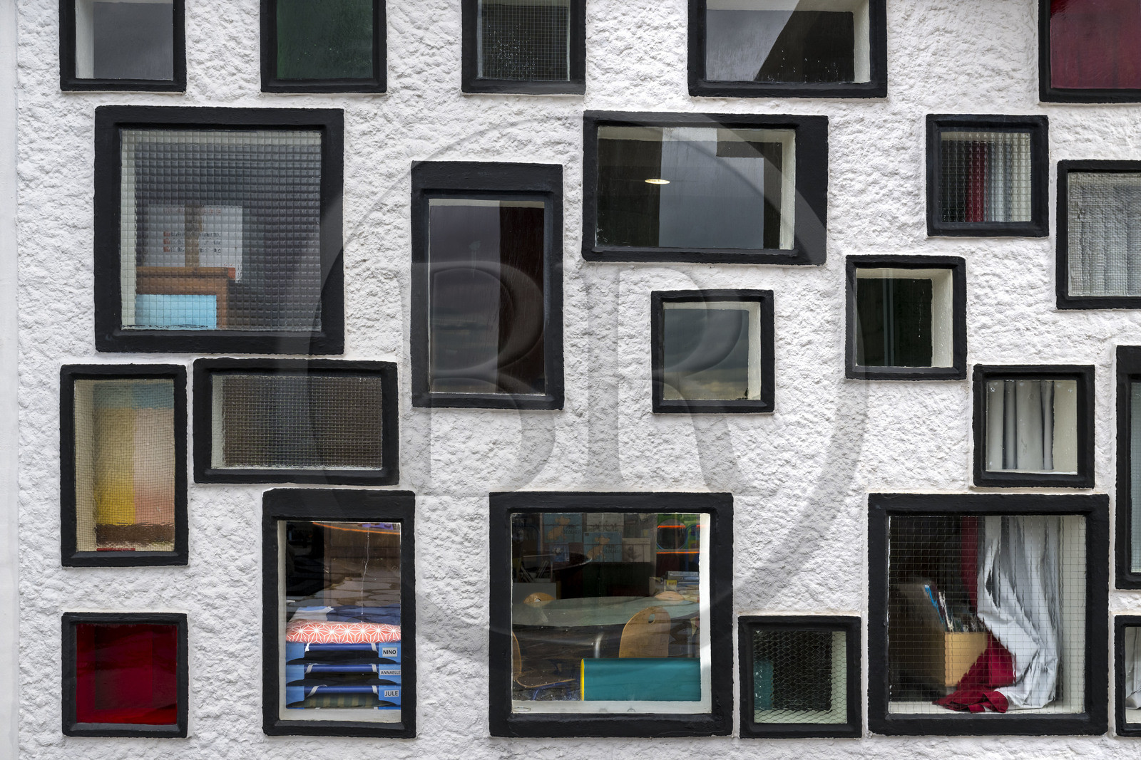 France, Loire-Atlantique (44), banlieue de Nantes, Rezé, la Maison Radieuse par l'architecte Le Corbusier, l'école maternelle installée sur le toit-terrasse