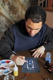 France, Manche (50), l'abbaye du Mont-Saint-Michel, classé Patrimoine Mondial de l'UNESCO, enluminures crées par le frère Sébastien, moine des Fraternités Monastiques de Jérusalem