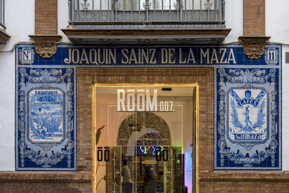 Espagne, Andalousie, Séville, hotel Room 007 dans l'ancien comptoir de vente de cafés Saimaza fondée par Joachim Sainz de la Maza