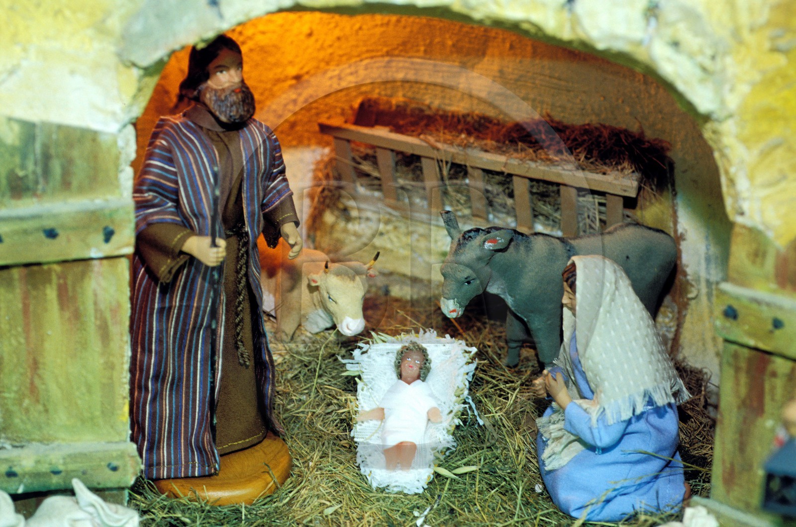France, Bouches-du-Rhône (13), Les Baux-de-Provence, labellisé Les Plus Beaux Villages de France, santons d' art, Jacqueline Peyron-Campagne