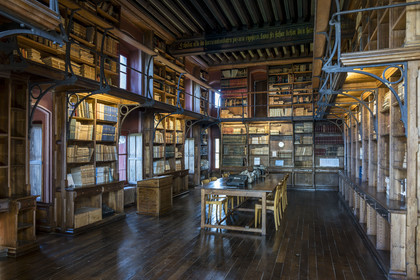 France, Pyrénées-Atlantiques (64), la côte du Pays-Basque, Hendaye, chateau d'Abbadia construit en 1870 par Eugène Viollet-le-Duc pour Antoine d'Abbadie d'Arrast, la bibliothèque