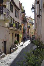 France, Alpes-Maritimes (06), Cannes, la vieille ville dans le quartier Le Suquet, rue Traverse de laTour
