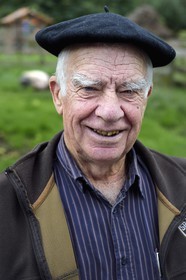 France, Pyrénées-Atlantiques (64), Pays-Basque, vallée des Aldudes, Jean Pierre Curutchet du village de Hélette