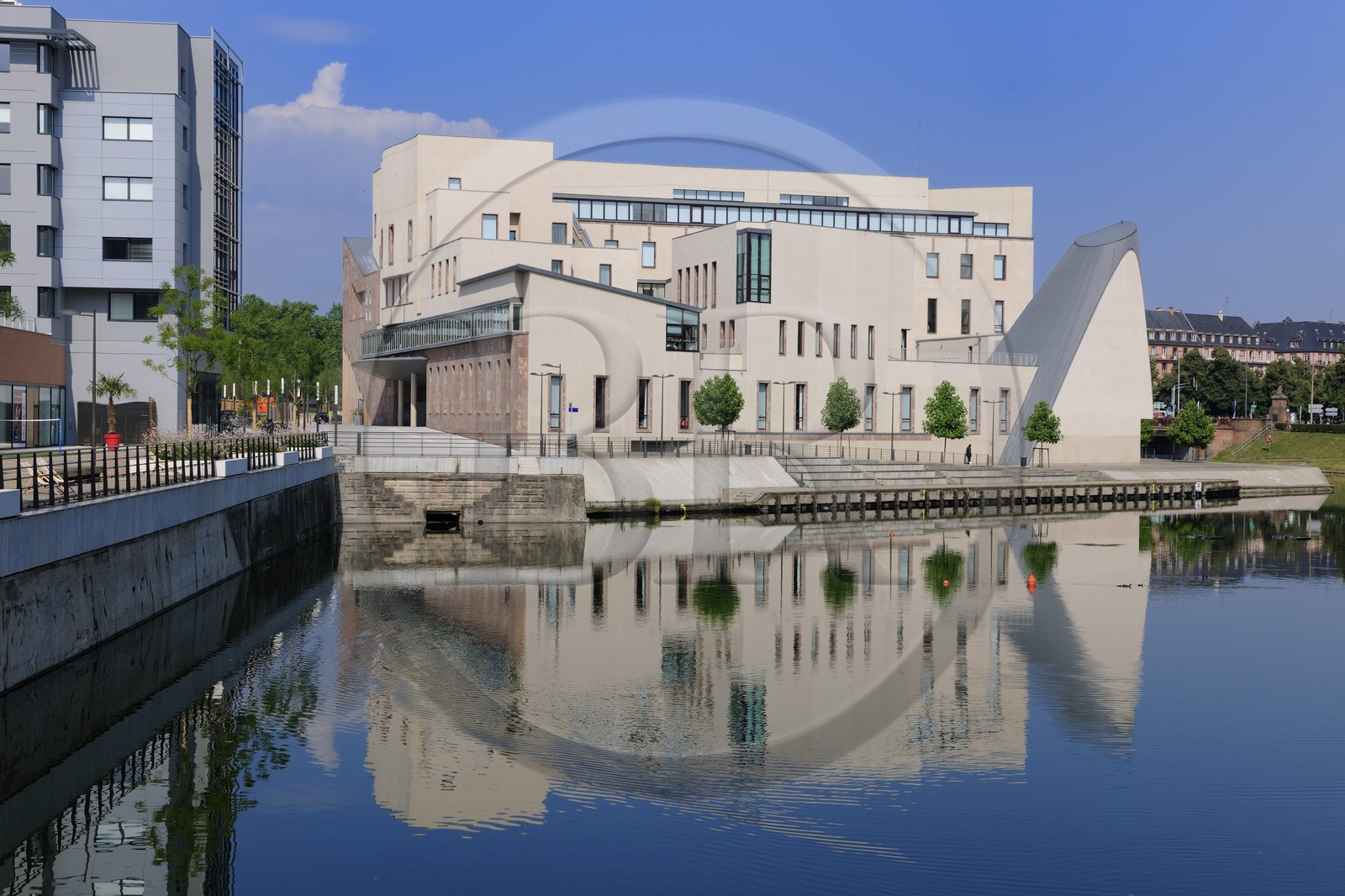 France, Bas-Rhin (67), aménagement du port du Rhin et reconversion du môle du Bassin d’Austerlitz, la Cité de la musique
