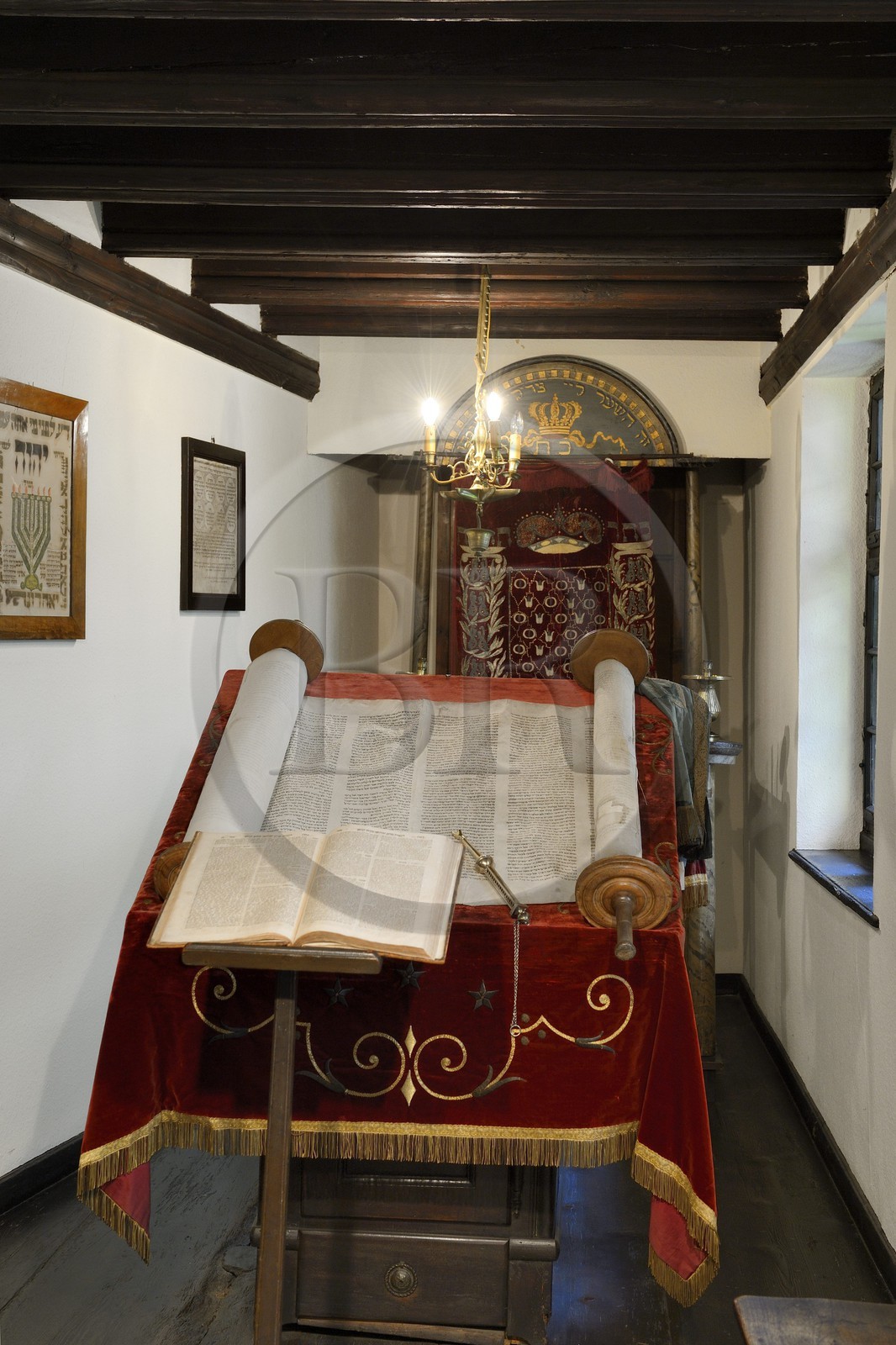 France, Bas-Rhin (67), Strasbourg, vieille ville classée au Patrimoine Mondial de l'UNESCO, le musée Alsacien, oratoire juif, petite synagogue en étage comme il en existait en Alsace au XVIIIème et début du XIXème siècle