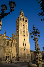 Spain, Andalusia, Seville, Santa Cruz district, the Giralda, former minaret almohade of the great Mosque reconverted into the bell tower of the cathedral, listed as World Heritage by UNESCO