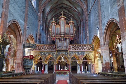 France, Bas-Rhin (67), Strasbourg, vieille ville classée au Patrimoine Mondial de l'UNESCO, église protestante Saint-Pierre-le-Jeune, église protestante Saint-Pierre-le-Jeune, jubé du 14eme s. surmonté d'un orgue Silberman (1780)