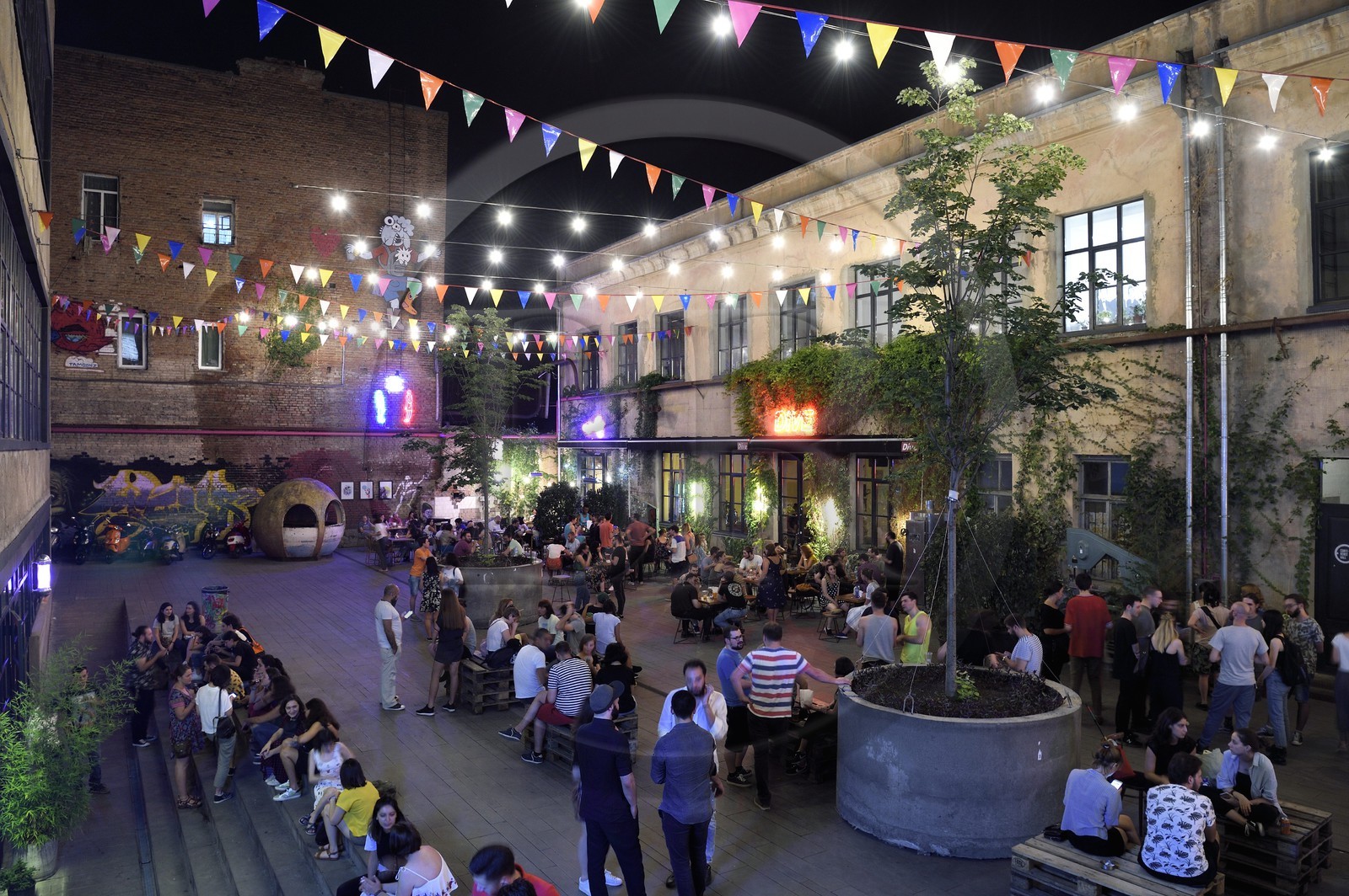 Georgia, Tbilisi, Fabrika hotel cafe