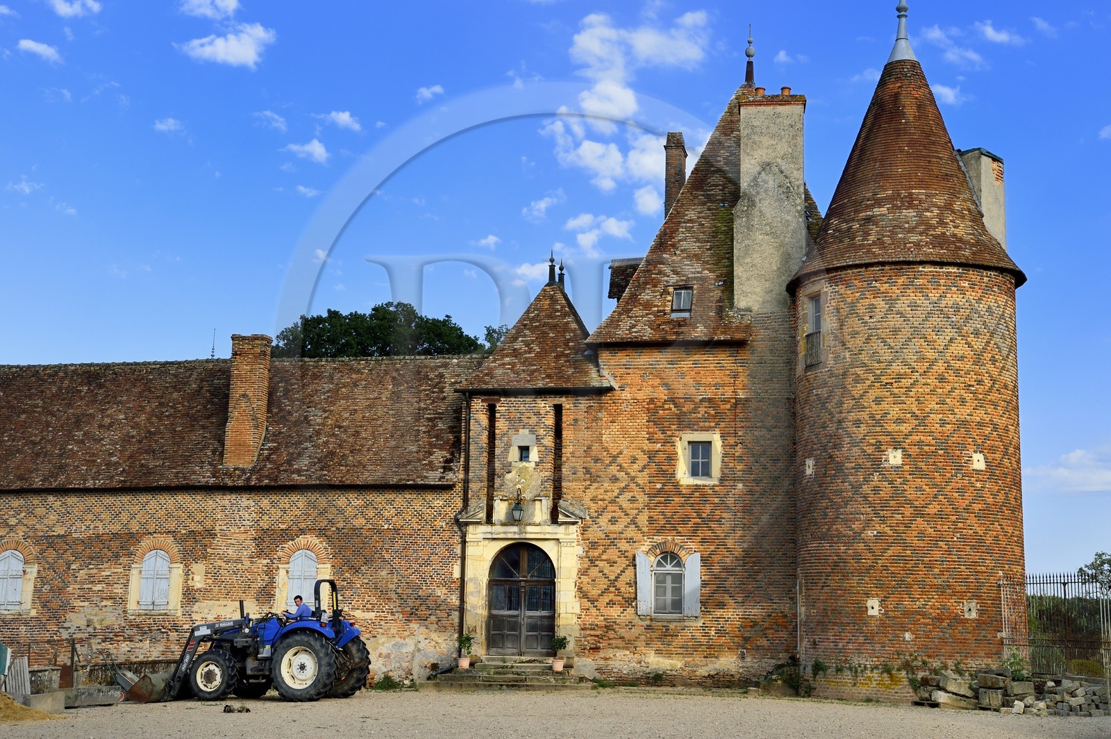 France, Allier (03), former province of Bourbonnais, Chapeau, Chateau de la Cour (15th century to late 16th century), with a decor of black brick herringbone on a background of red bricks