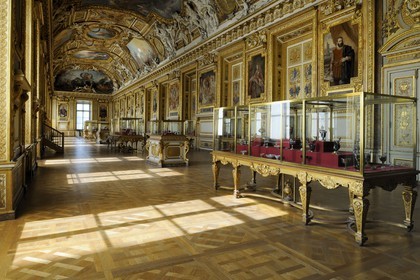 France, Paris (75), Musée du Louvre, la galerie d'Appolon dans l'aile Denon