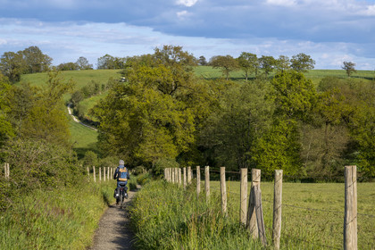France, Vendée (85), Tiffauges, sur la piste de la véloroute Vendée Vélo Tour