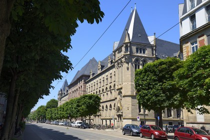 France, Bas-Rhin (67), Strasbourg, quartier de la Neustadt datant de la periode allemande, la grande Poste avenue de la Marseillaise