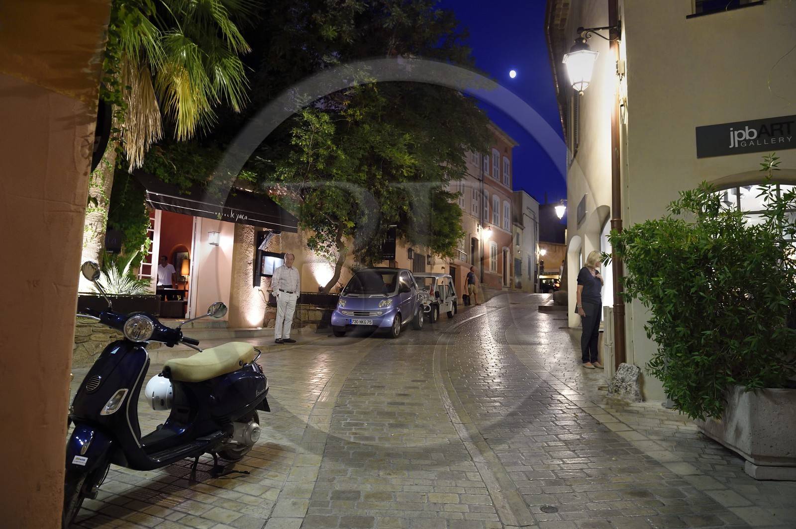 France, Var (83), Saint-Tropez, entrée de l'Hotel Yaca boulevard d'Aumale