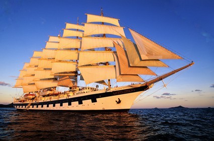 Caraïbes, le cinq mâts SPV Royal Clipper toutes voiles dehors