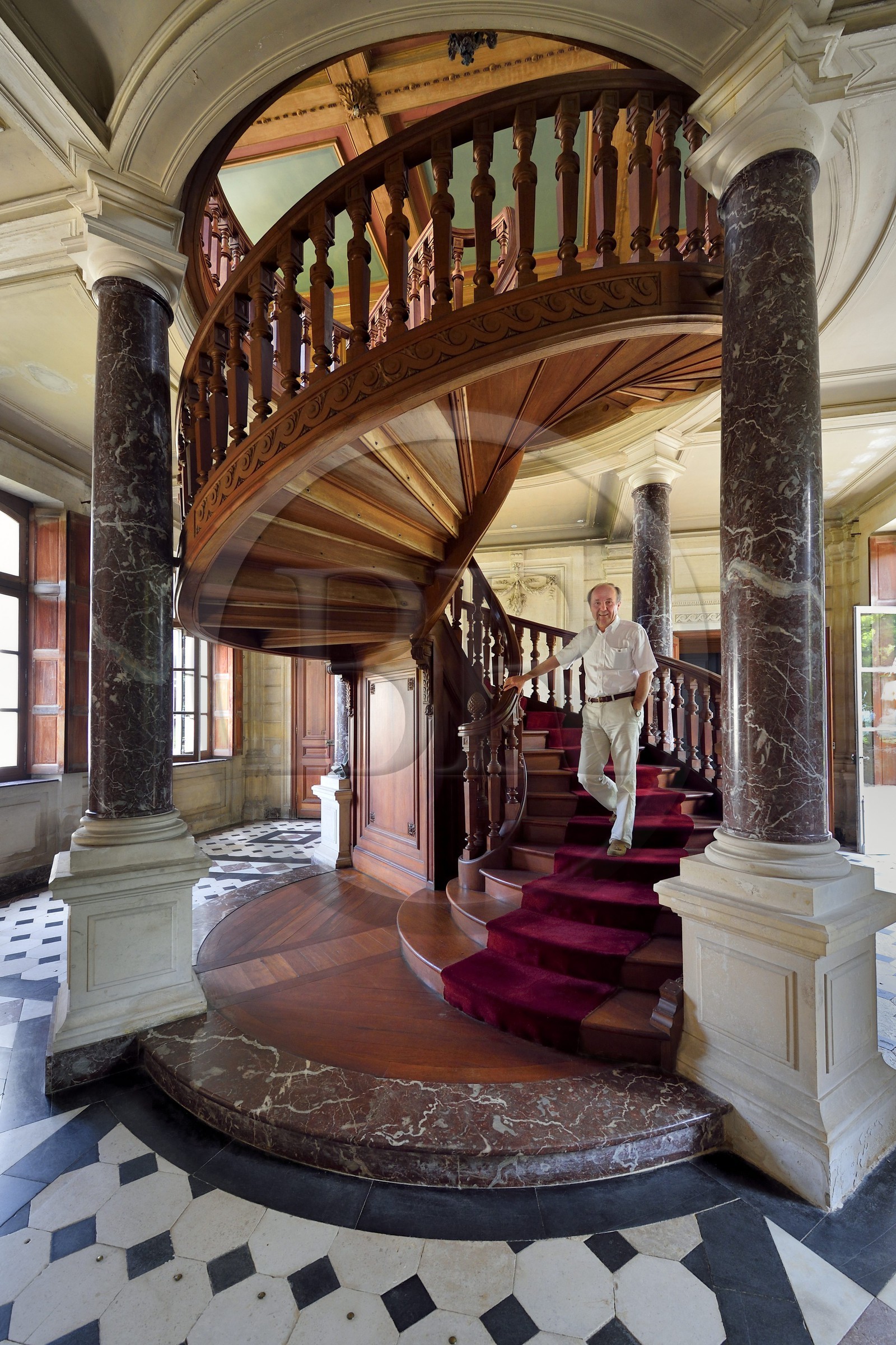 France, Dordogne (24), Creysse vers Bergerac, vignoble de Pécharmant, chateau de Tiregand, Francois-Xavier de Saint-Exupéry