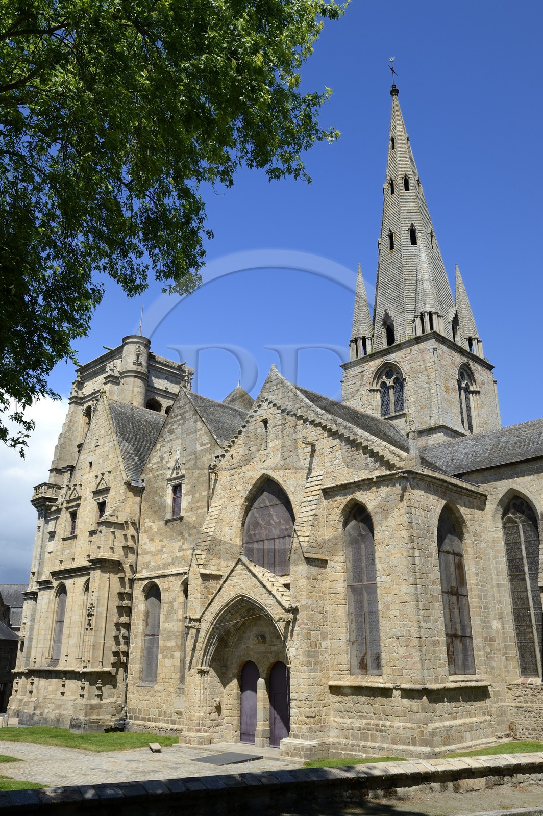 France, Cotes-d'Armor, Guingamp, Notre Dame de Bon Secours basilica