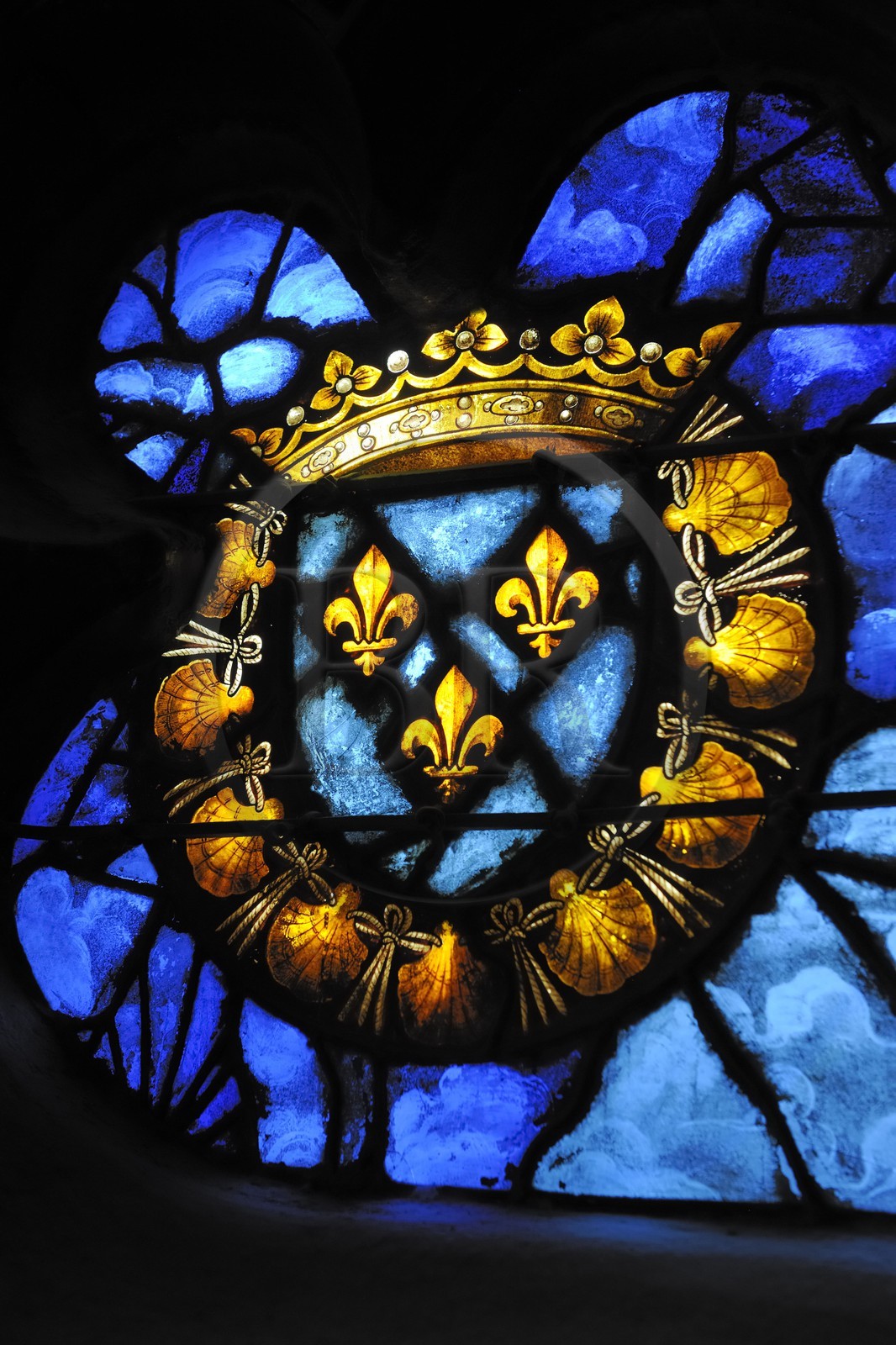 France, Paris (75), ile de la Cité, la Sainte Chapelle, la Chapelle Haute, détail d'un vitrail de la rosace