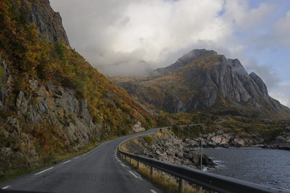 Norvège, Nordland, Iles Lofoten, ile de Moskenesoy, route cotière