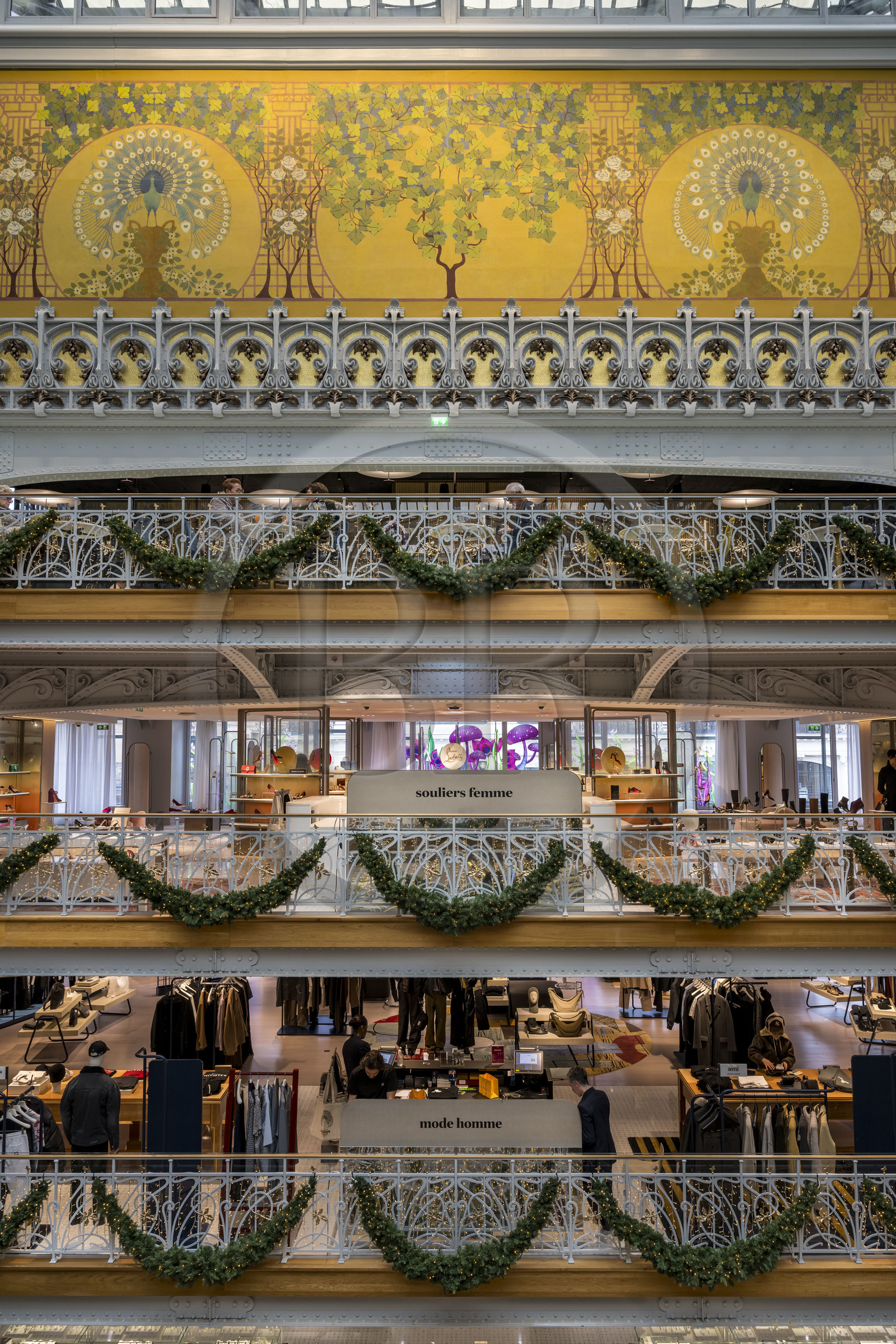 France, Paris (75), le grand magasin de La Samaritaine pendant les fêtes de Noël