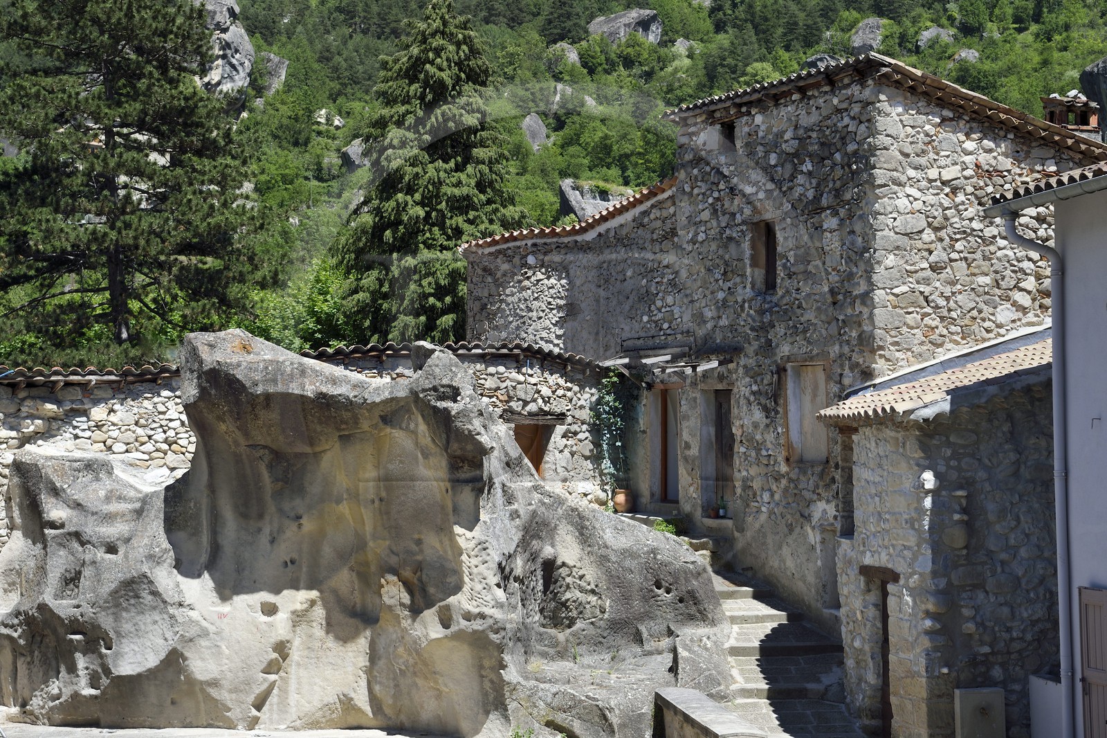 France, Alpes de Haute Provence, Annot, sandstone blocks in the old village
