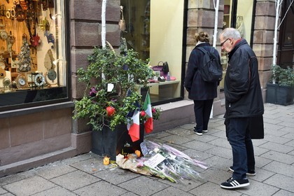 France, Bas-Rhin (67), Strasbourg, Hommages aux victimes des attentats du 11 décembre 2018 dans la rue des Orfèvres