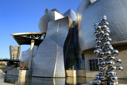 Espagne, Biscaye, Pays Basque espagnol, Bilbao, le musée Guggenheim  de l'architecte Frank Gehry