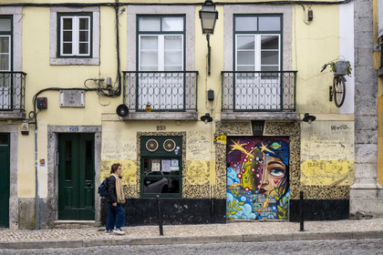 Portugal, Lisbon, Bairro Alto district, , rua da Rosa