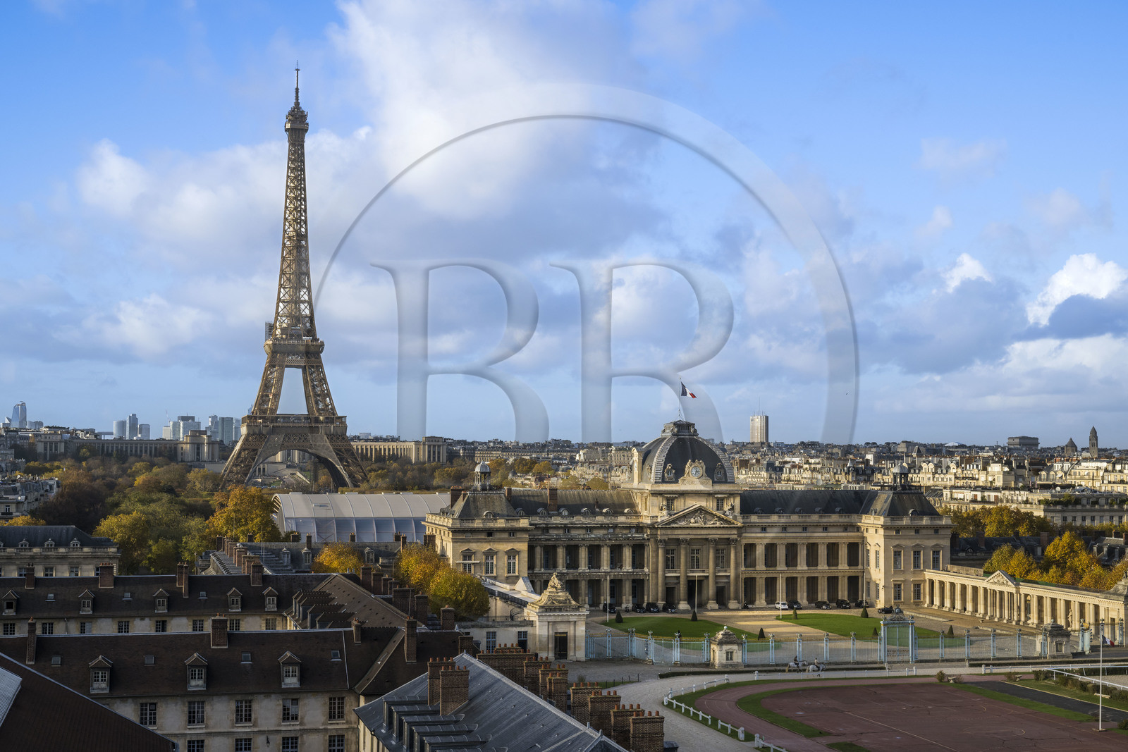 France, Paris (75), siège de l'UNESCO, la Tour Eiffel et l'Ecole Militaire