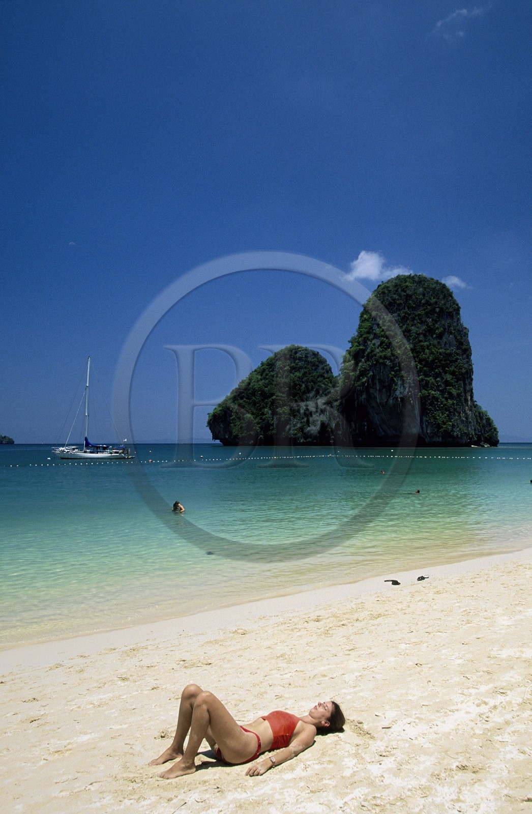 Thailand, Krabi Province, Hat Tham Phra Beach