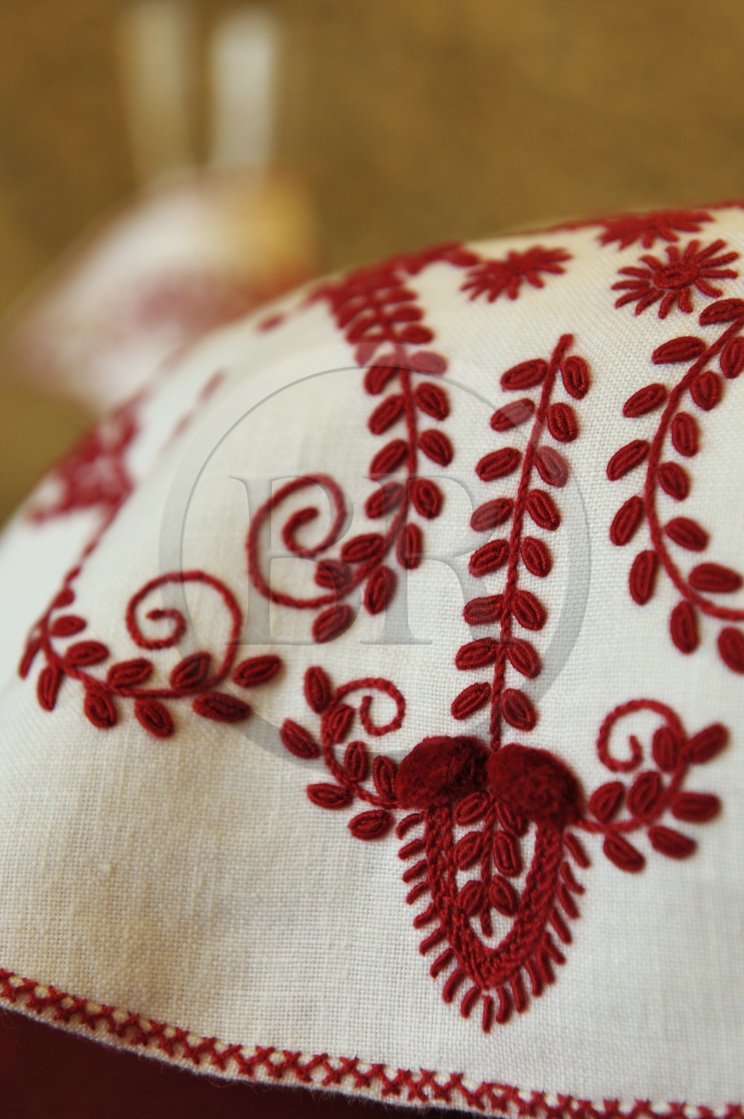 Portugal, région du Minho, Guimaraes, broderie traditionnelle de la ville