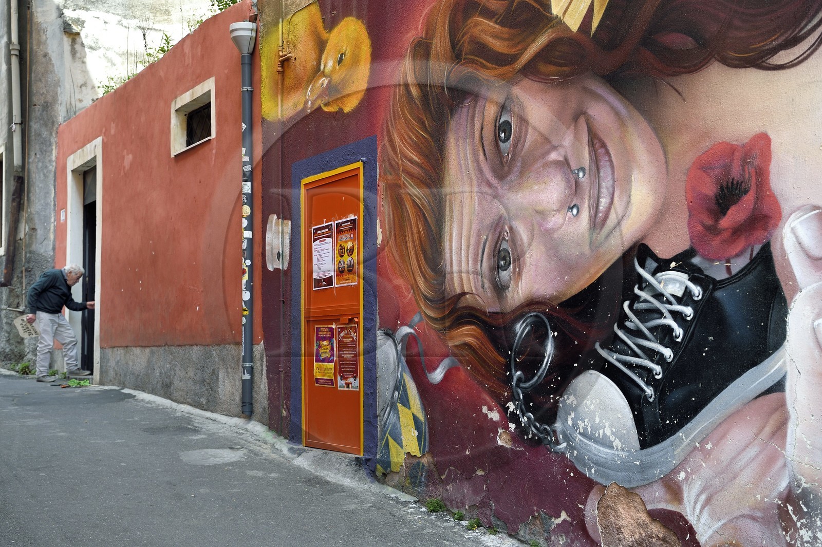 Italie, Sicile, Catane, ville baroque classée au Patrimoine Mondial de l'UNESCO, peinture murale dans la via Buscemi