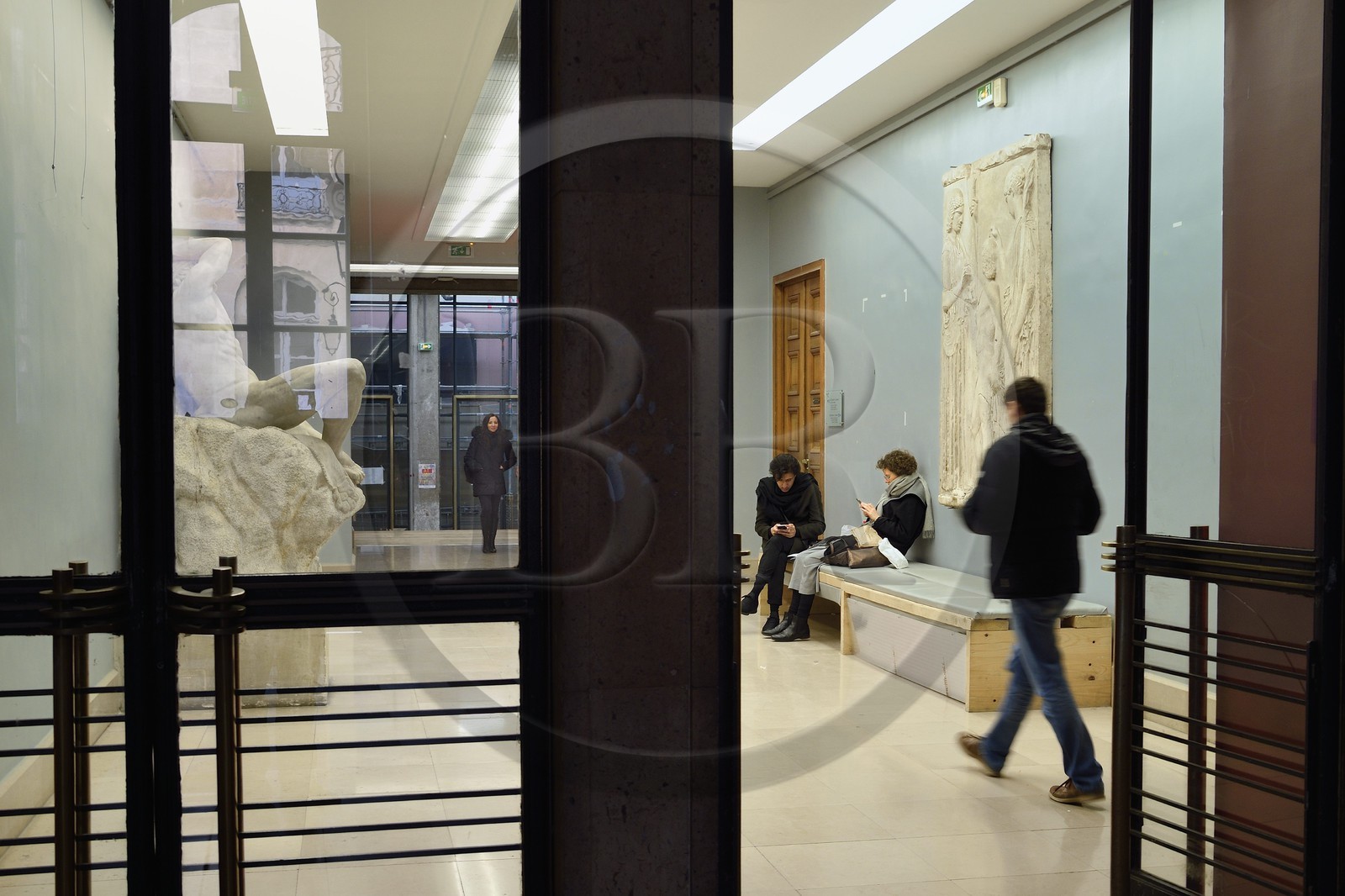France, Paris (75), quartier de Saint-Germain-des-Prés, Ecole nationale supérieure des Beaux-Arts, dans le hall du batiment Perret