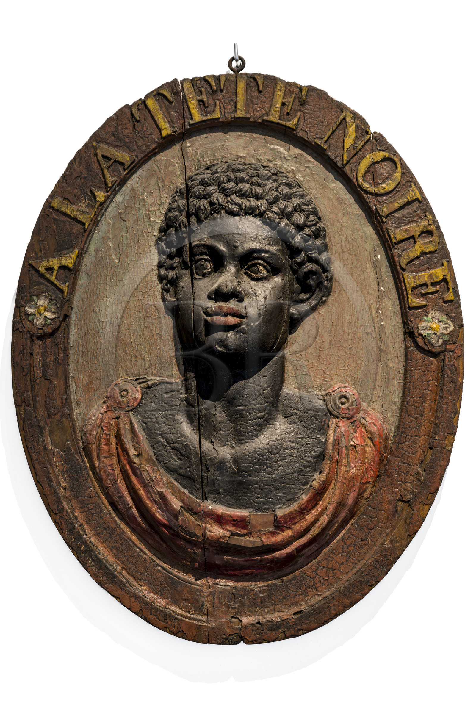 France, Paris (75), quartier du Marais, Musée Carnavalet, salle des enseignes de Paris, A la tête noire, enseigne de marchand de vins anciennement rue du Faubourg Saint-Antoine (XVIIIe siècle)