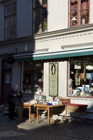 Suède, Västra Götaland, Göteborg (Gothenburg), quartier de Haga, antiquaire dans la rue Haga Nygata