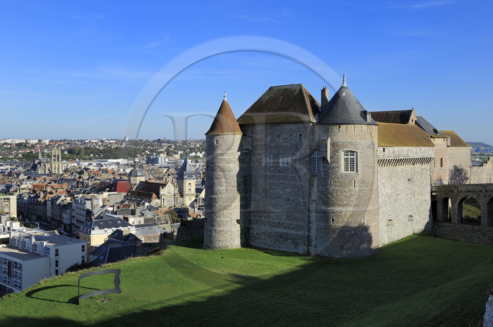 France, Seine-Maritime (76), Dieppe, le Château-musée domine la ville