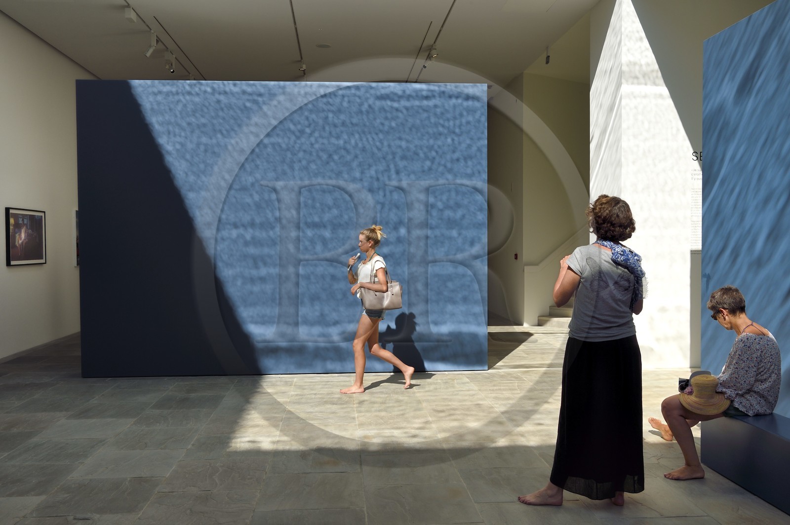 France, Var (83), Iles d'Hyères, parc national de Port Cros, Ile de Porquerolles, la Fondation Carmignac, jeux de transparence d'eau et d'ombres