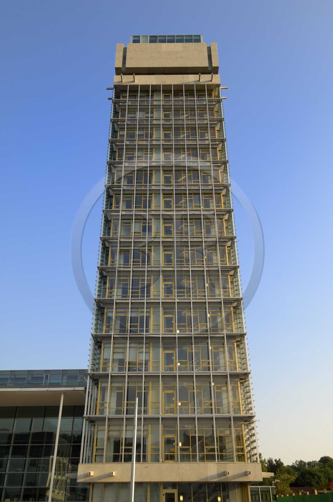 Irlande, Comté de Cork, Cork, rehabilitation d'un immeuble de 1968, le County Hall, par l'architecte Shay Cleary