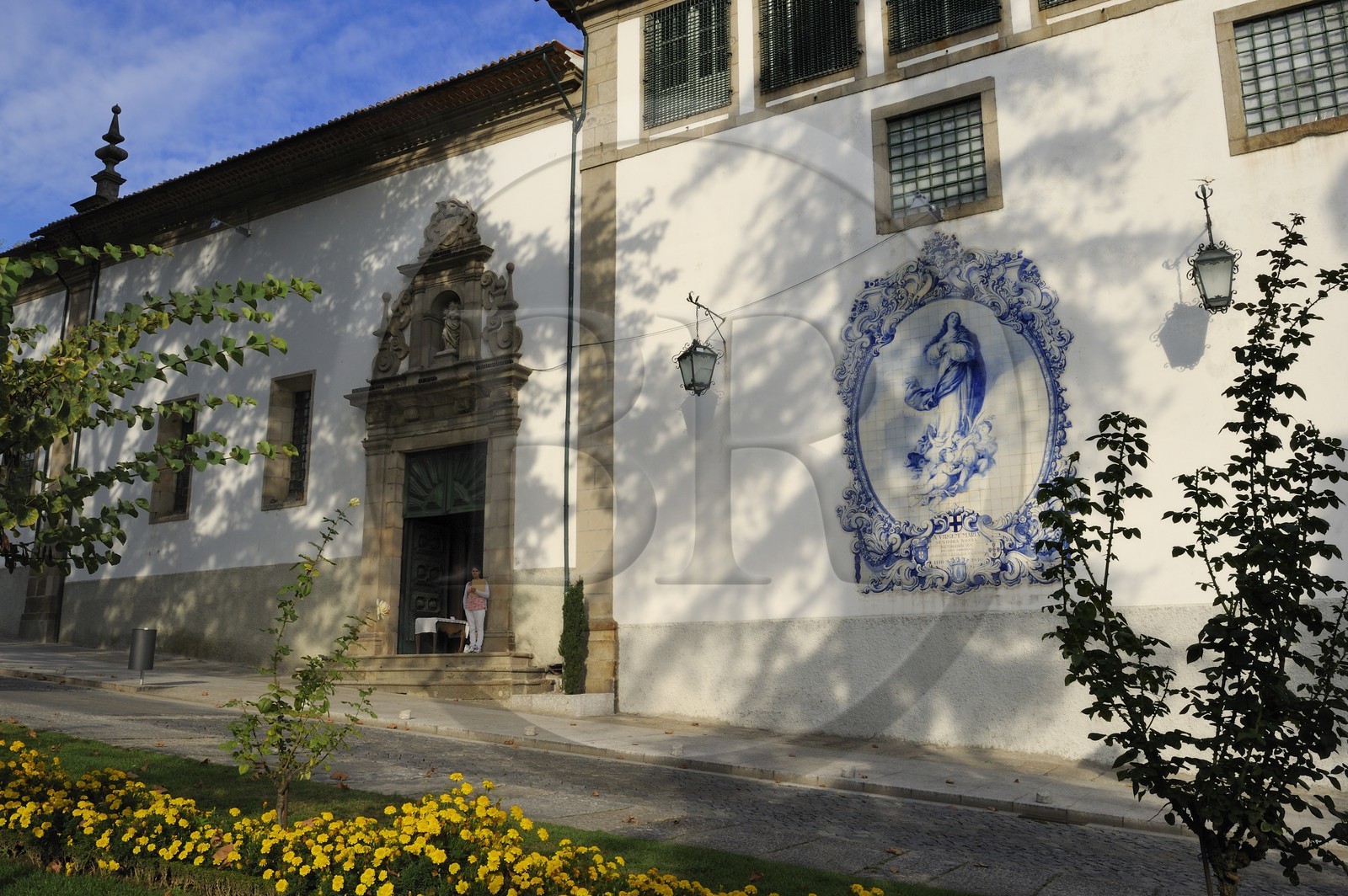 Portugal, Minho region, Guimaraes, town listed as World Heritage by UNESCO, Chapel dos Passos Paixao Christo on Largo Martins Sarmento square