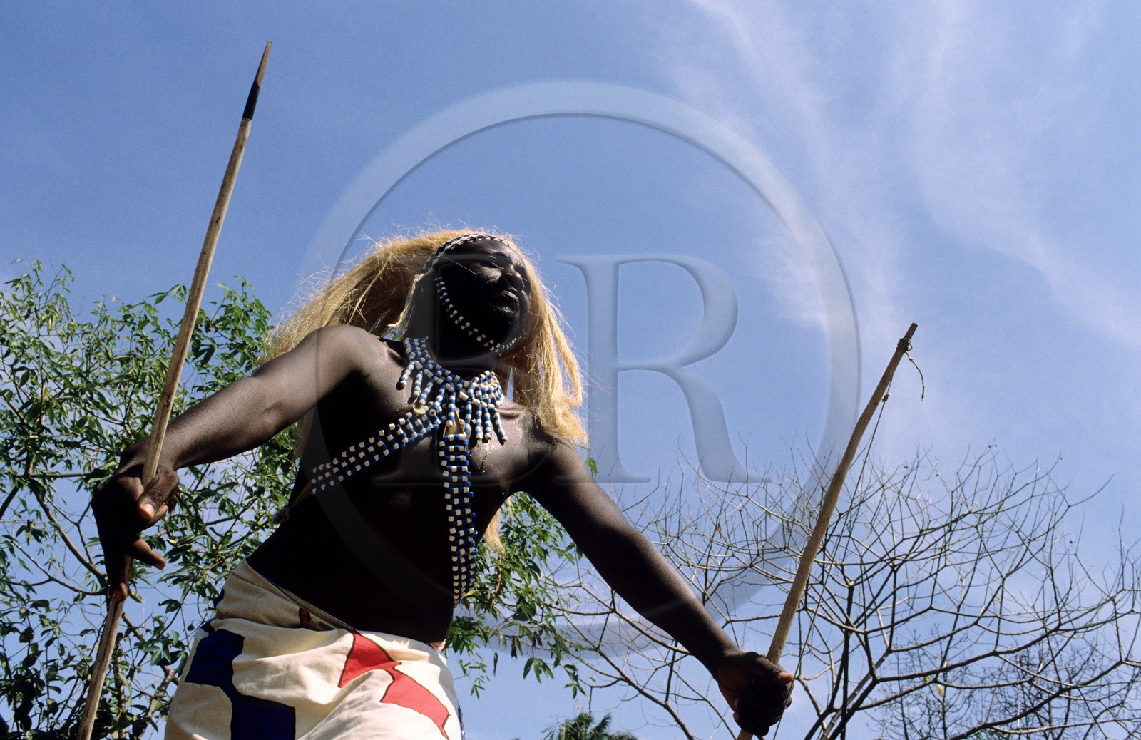 Burundi, danseur traditionnel Intore (danse rwandaise)