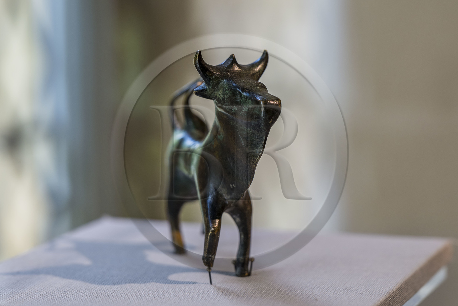 France, Bouches du Rhone, Regional Natural Park of the Alpilles, Saint Remy de Provence, Place Favier, le musée des Alpilles installé dans l'Hôtel de Mistral de Montdragon du XVIème siècle, The Three-cornered Bull of Glanum, bronze from the 1st or 2nd century AD, cult from Celtic mythology