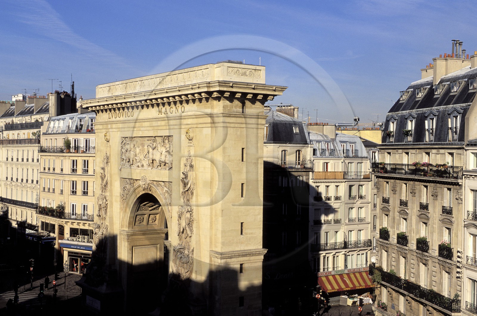 France, Paris (75), la porte Saint-Denis, commanditée par Louis XIV, boulevard Bonne nouvelle