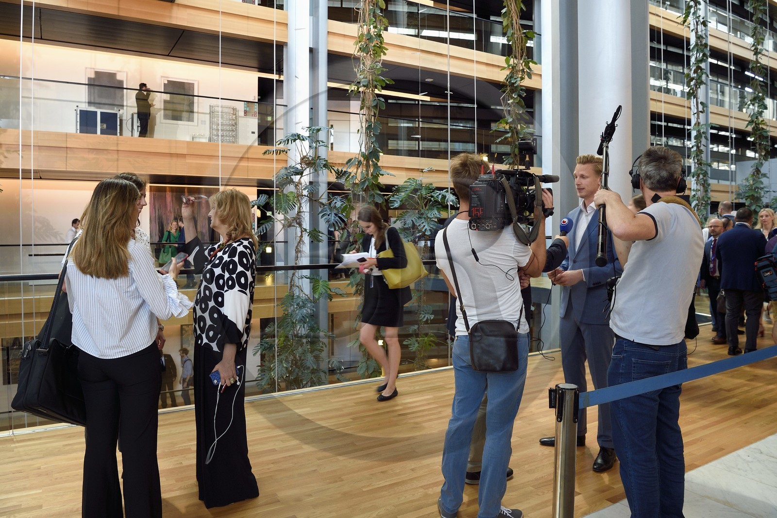 France, Bas-Rhin (67), Strasbourg, quartier européen, le Parlement européen, interview d'un nouveau eurodéputé lors de la session plénière inaugurale du nouveau Parlement européen le 2 juillet 2019